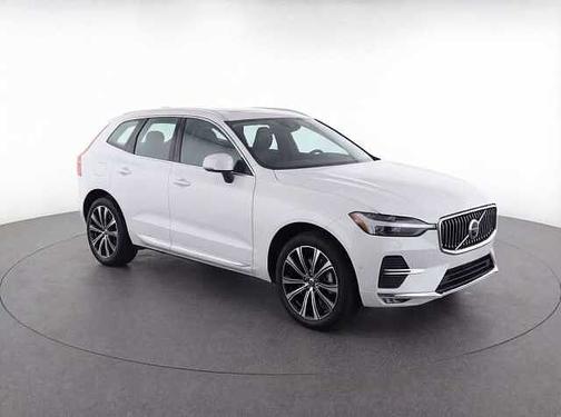 Crystal White 2023 Volvo XC60 B5 AWD Ultimate Bright