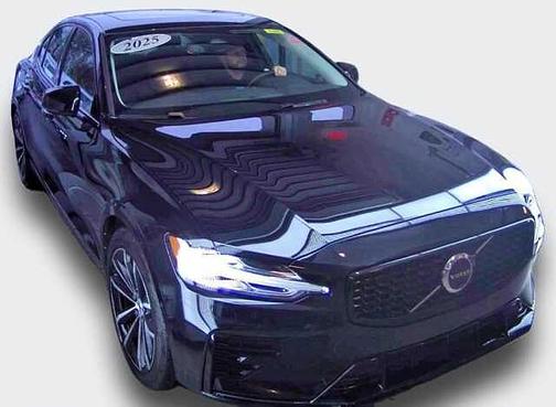 2025 Volvo S60 Plus