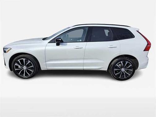 2025 Volvo XC60 Plus