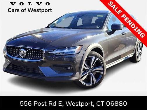2025 Volvo V60 Cross Country Plus