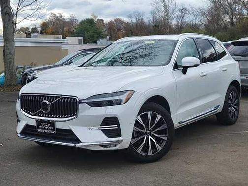 2023 Volvo XC60 Plus