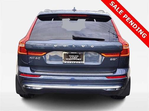 2023 Volvo XC60 B5 AWD Ultimate Bright