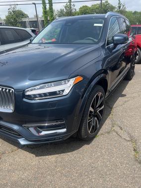 2023 Volvo XC90 B6 AWD Plus 7-Seater