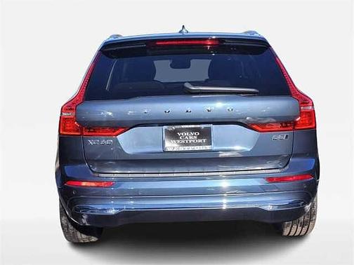 2023 Volvo XC60 B5 AWD Ultimate Bright