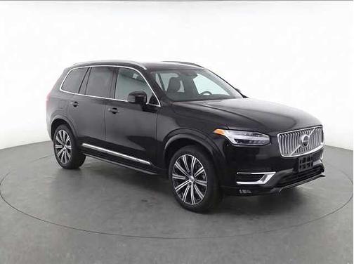 Onyx Black 2023 Volvo XC90 Plus
