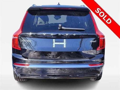 2023 Volvo XC90 Plus