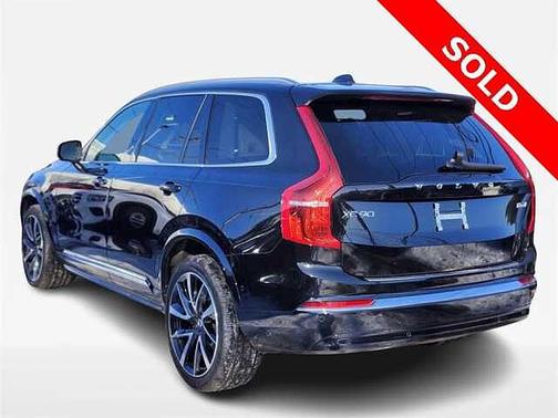 2023 Volvo XC90 Plus