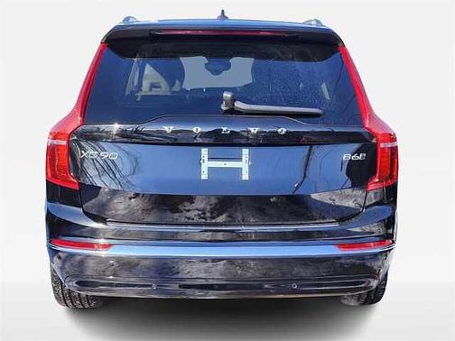 2023 Volvo XC90 Plus