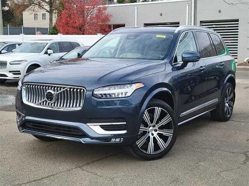 2024 Volvo XC90 Plus