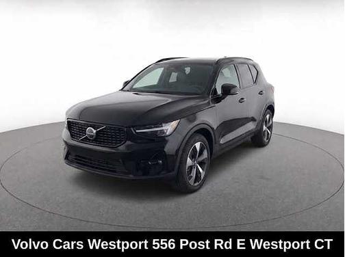 Onyx Black 2023 Volvo XC40 Plus
