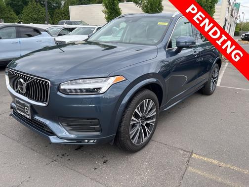 2022 Volvo XC90 T5 AWD Momentum 7 Seater