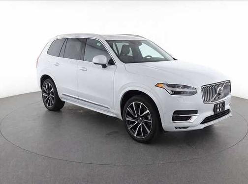 Crystal White 2023 Volvo XC90 Plus
