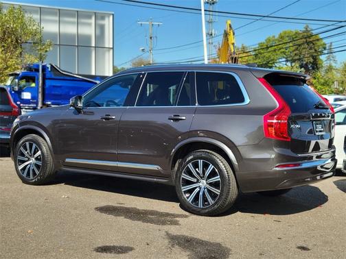 2024 Volvo XC90 B6 Core Bright