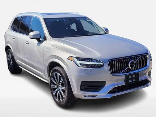Silver Dawn 2023 Volvo XC90 Core