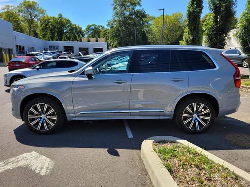 2025 Volvo XC90 B5 Core