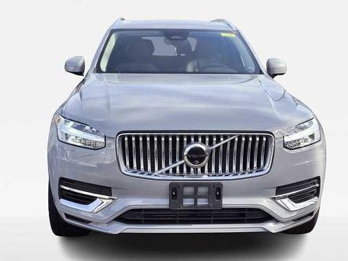 Vapour Grey 2024 Volvo XC90 Plus