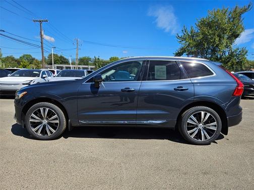 2022 Volvo XC60 B6 AWD Inscription