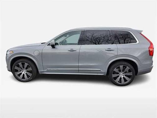 2024 Volvo XC90 T8 Ultimate Bright 7-Seater