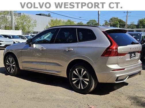2025 Volvo XC60 B5 Core
