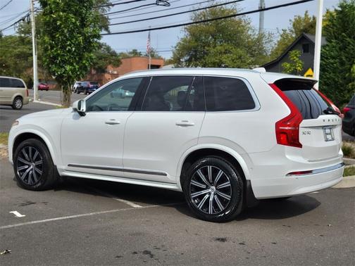 2023 Volvo XC90 B6 AWD Plus 6-Seater