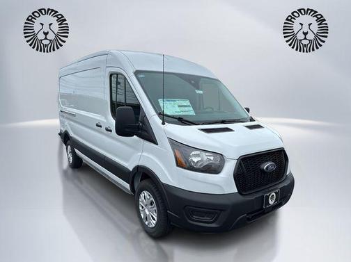 Oxford White 2025 Ford Transit-250 Base