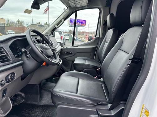 Oxford White 2025 Ford Transit-250 Base