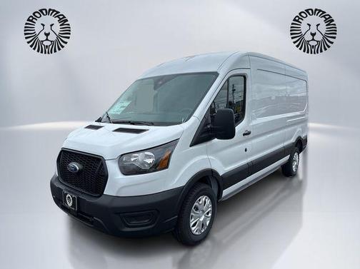 Oxford White 2025 Ford Transit-250 Base