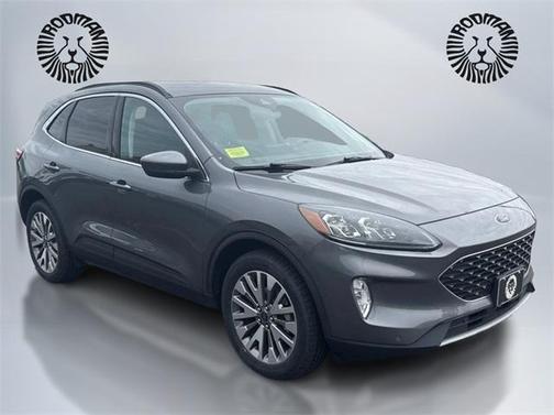2022 Ford Escape Titanium