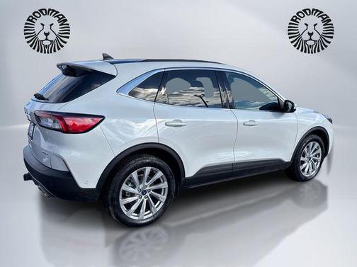 2021 Ford Escape Titanium