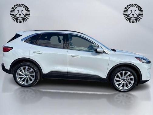 2021 Ford Escape Titanium