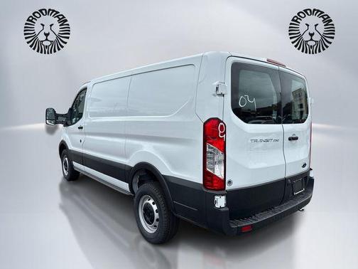 Oxford White 2025 Ford Transit-250 Base