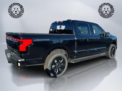 2025 Ford F-150 Lightning Platinum