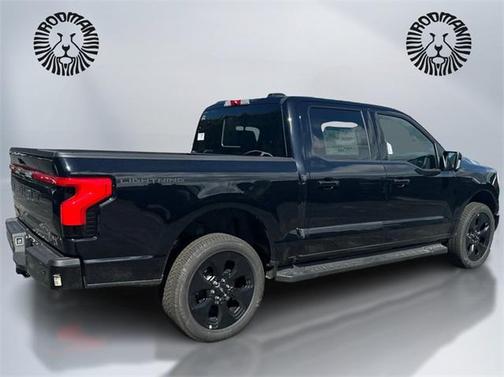2025 Ford F-150 Lightning Platinum