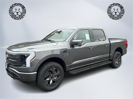 2025 Ford F-150 Lightning LARIAT