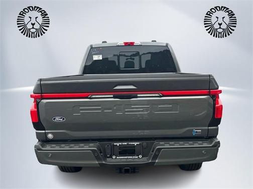 2025 Ford F-150 Lightning LARIAT