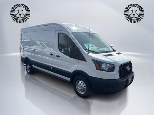 Oxford White 2026 Ford Transit-250 Base
