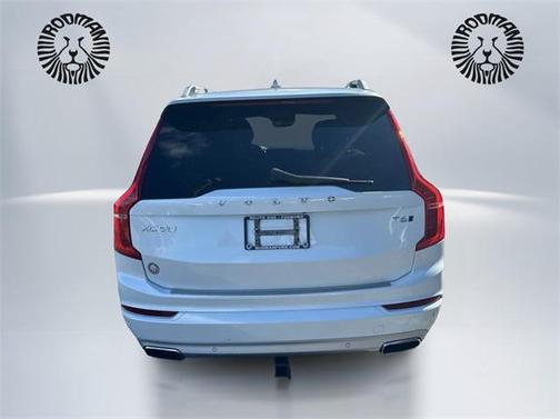 2018 Volvo XC90 T6 Momentum