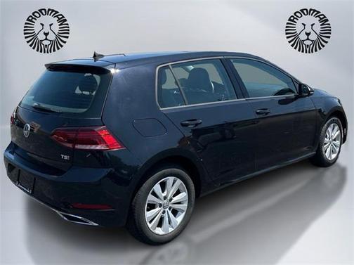 2018 Volkswagen Golf TSI SE
