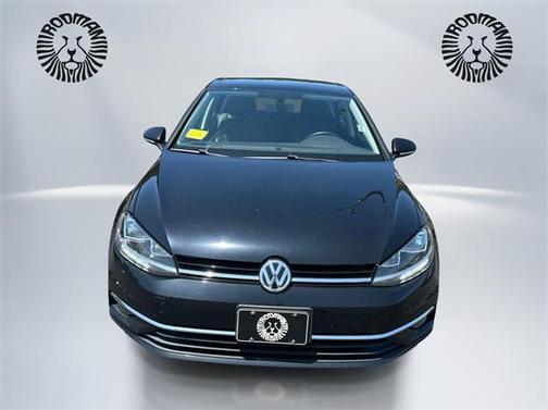2018 Volkswagen Golf TSI SE
