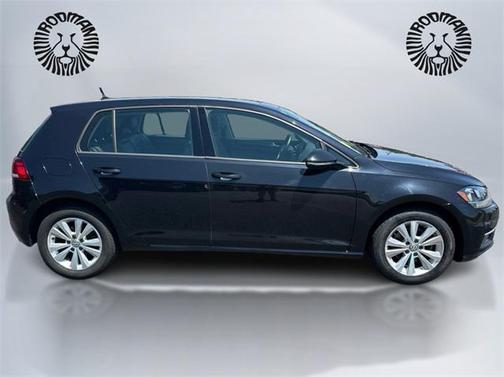 2018 Volkswagen Golf TSI SE