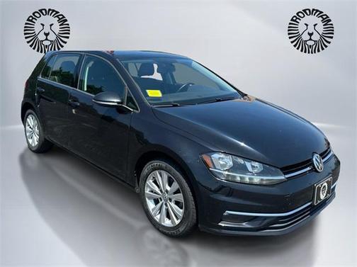 2018 Volkswagen Golf TSI SE