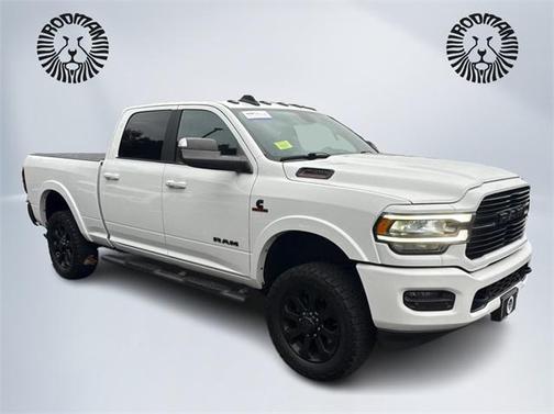 2019 RAM 2500 Laramie Crew Cab 4x4 6'4' Box