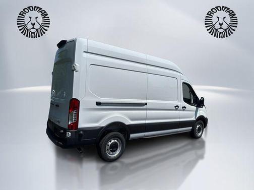 Oxford White 2026 Ford Transit-250 Base