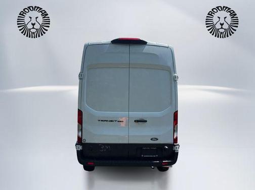 Oxford White 2026 Ford Transit-250 Base