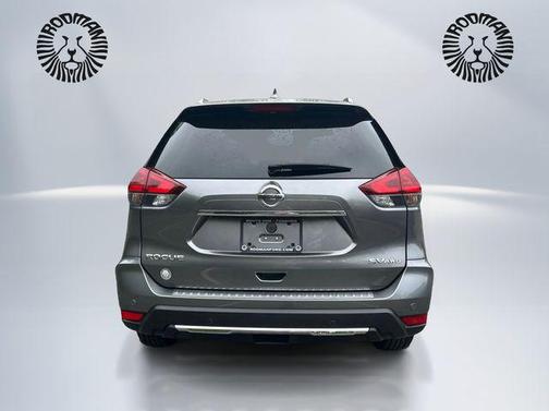 Gun Metallic 2020 Nissan Rogue SV