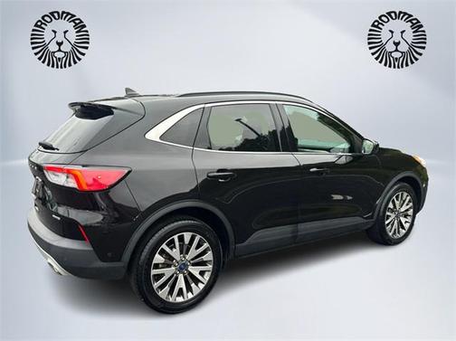 2021 Ford Escape Titanium