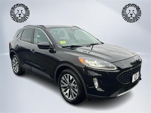 2021 Ford Escape Titanium