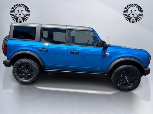 Velocity Blue Metallic 2025 Ford Bronco Big Bend