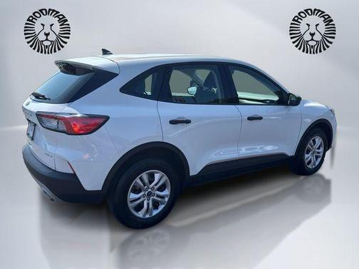 Oxford White 2022 Ford Escape S