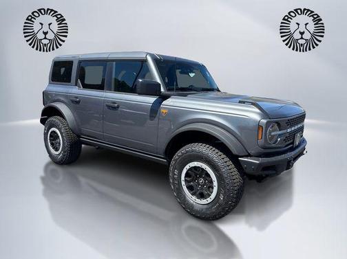 Carbonized Gray Metallic 2025 Ford Bronco Badlands